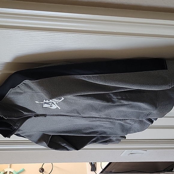 Nike Air Jordan Kids Gray Jacket NWOT - Picture 5 of 9